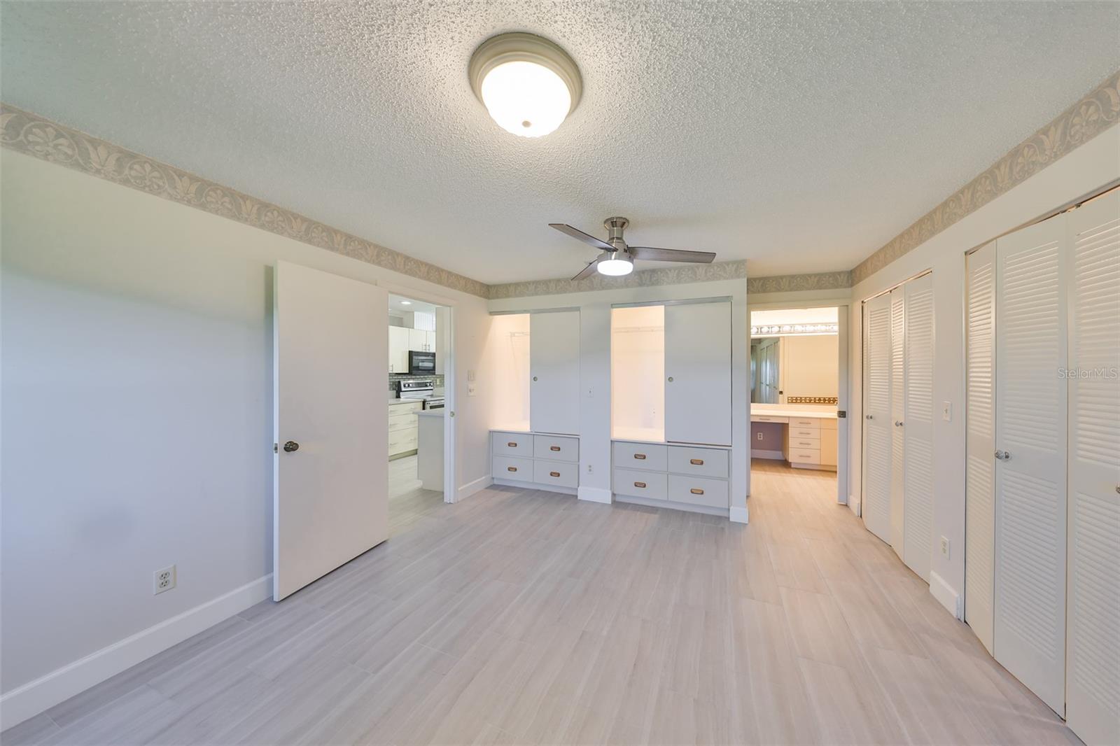 Image 28 of 53 For 2509 Locksley Street 237