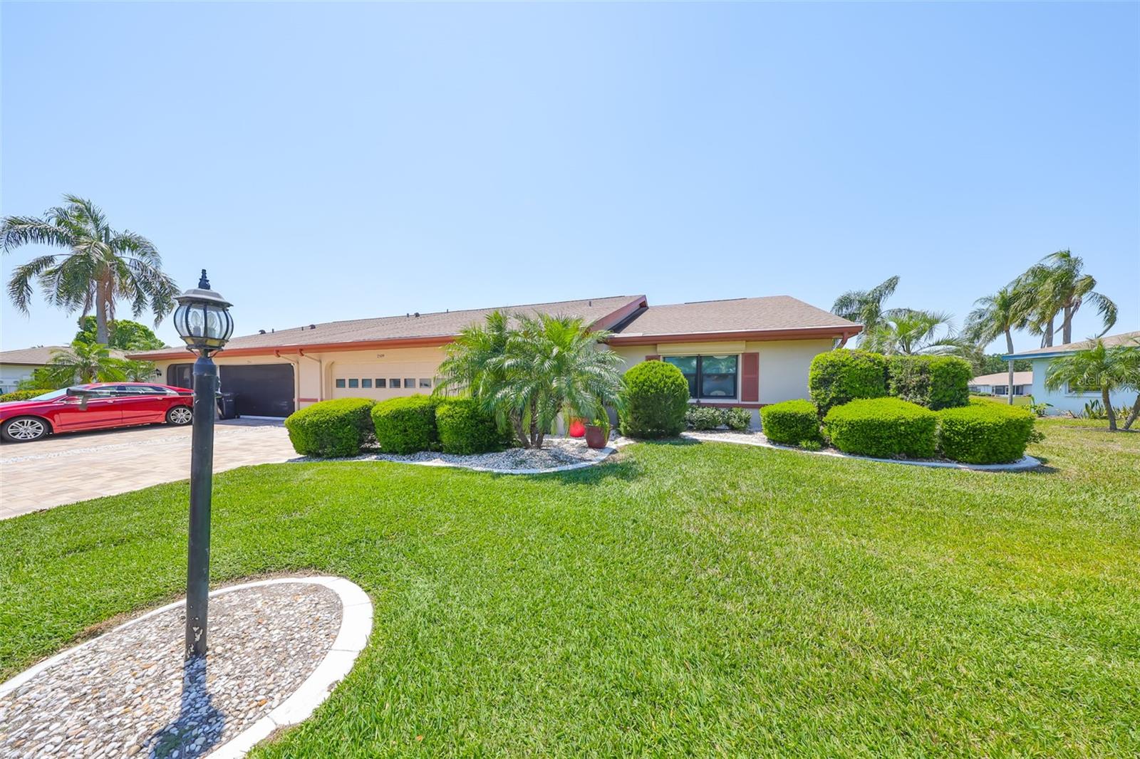 Image 46 of 53 For 2509 Locksley Street 237