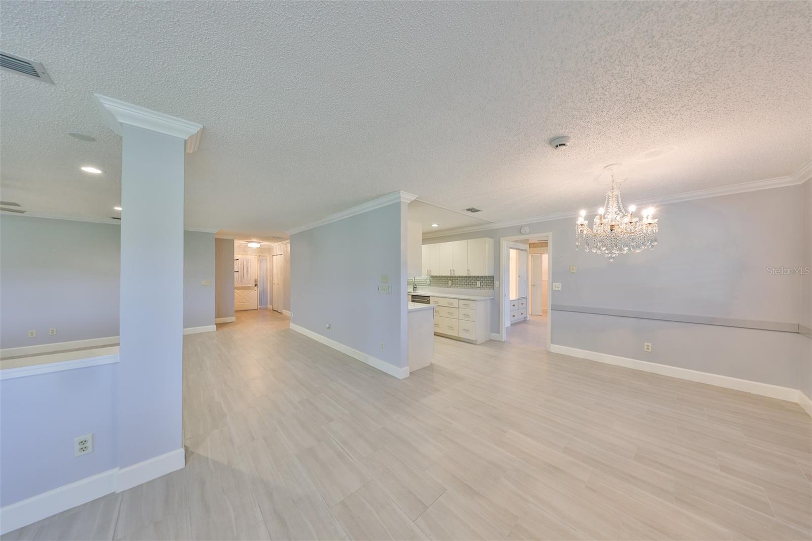 Image 5 of 53 For 2509 Locksley Street 237