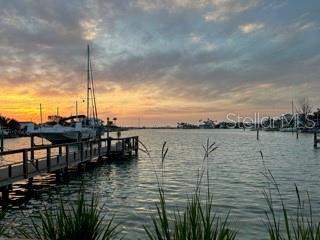 Listing photo id 11 for 712 Sunset Cove