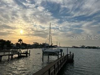 Listing photo id 20 for 712 Sunset Cove