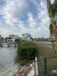 Listing photo id 24 for 712 Sunset Cove