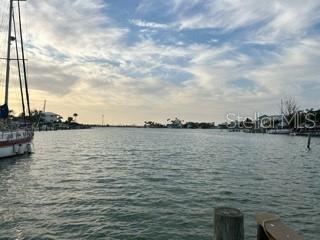 Listing photo id 27 for 712 Sunset Cove
