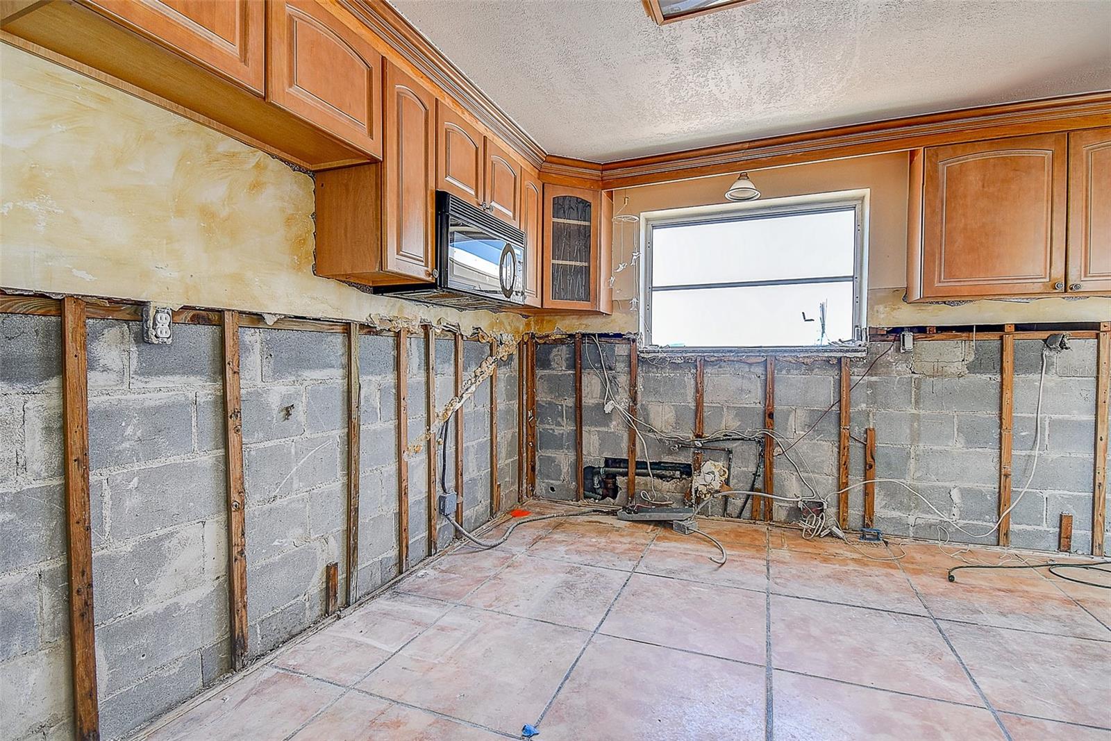 Listing photo id 43 for 712 Sunset Cove