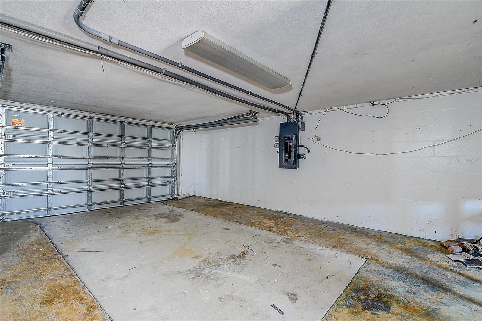 Listing photo id 45 for 712 Sunset Cove