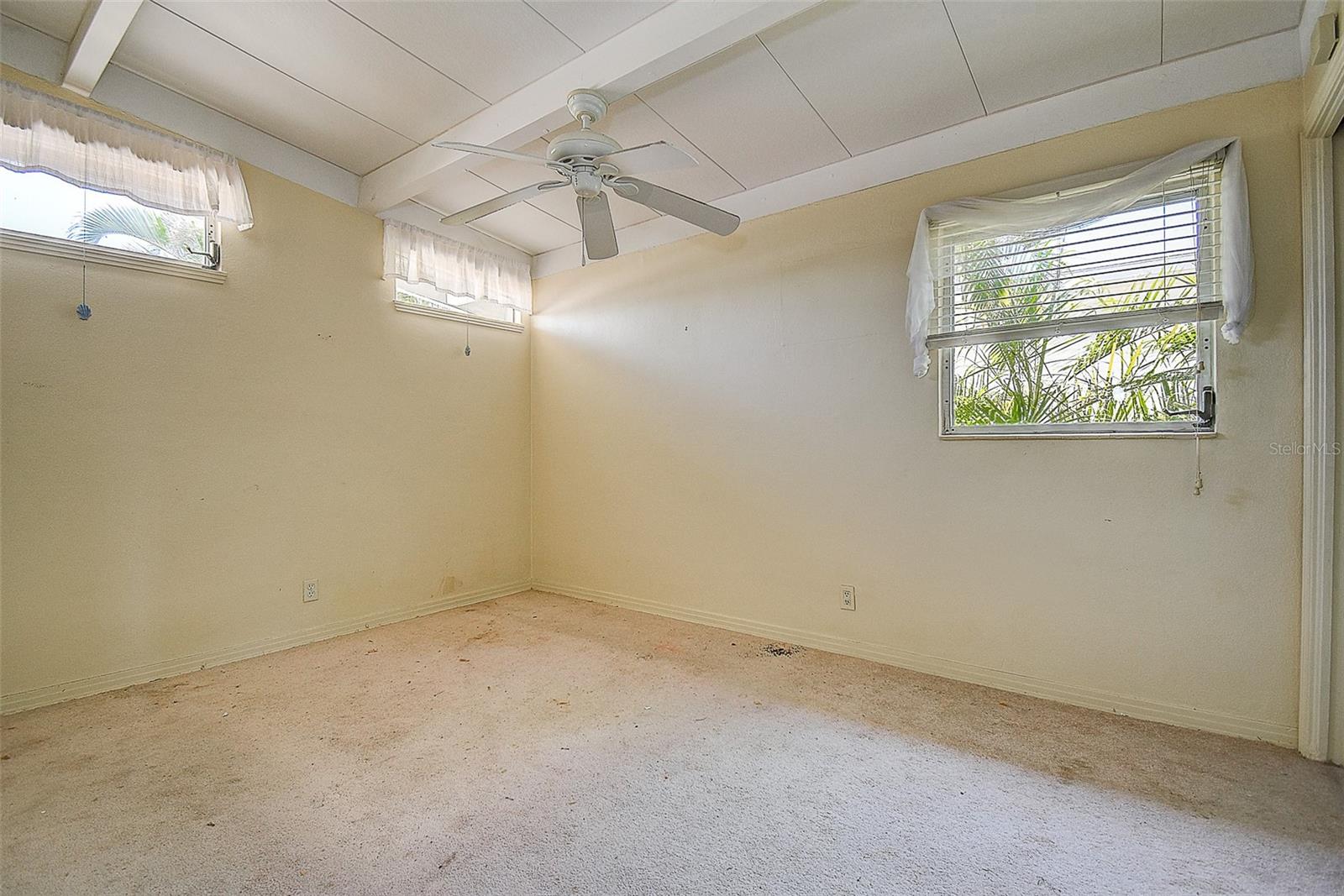 Listing photo id 50 for 712 Sunset Cove