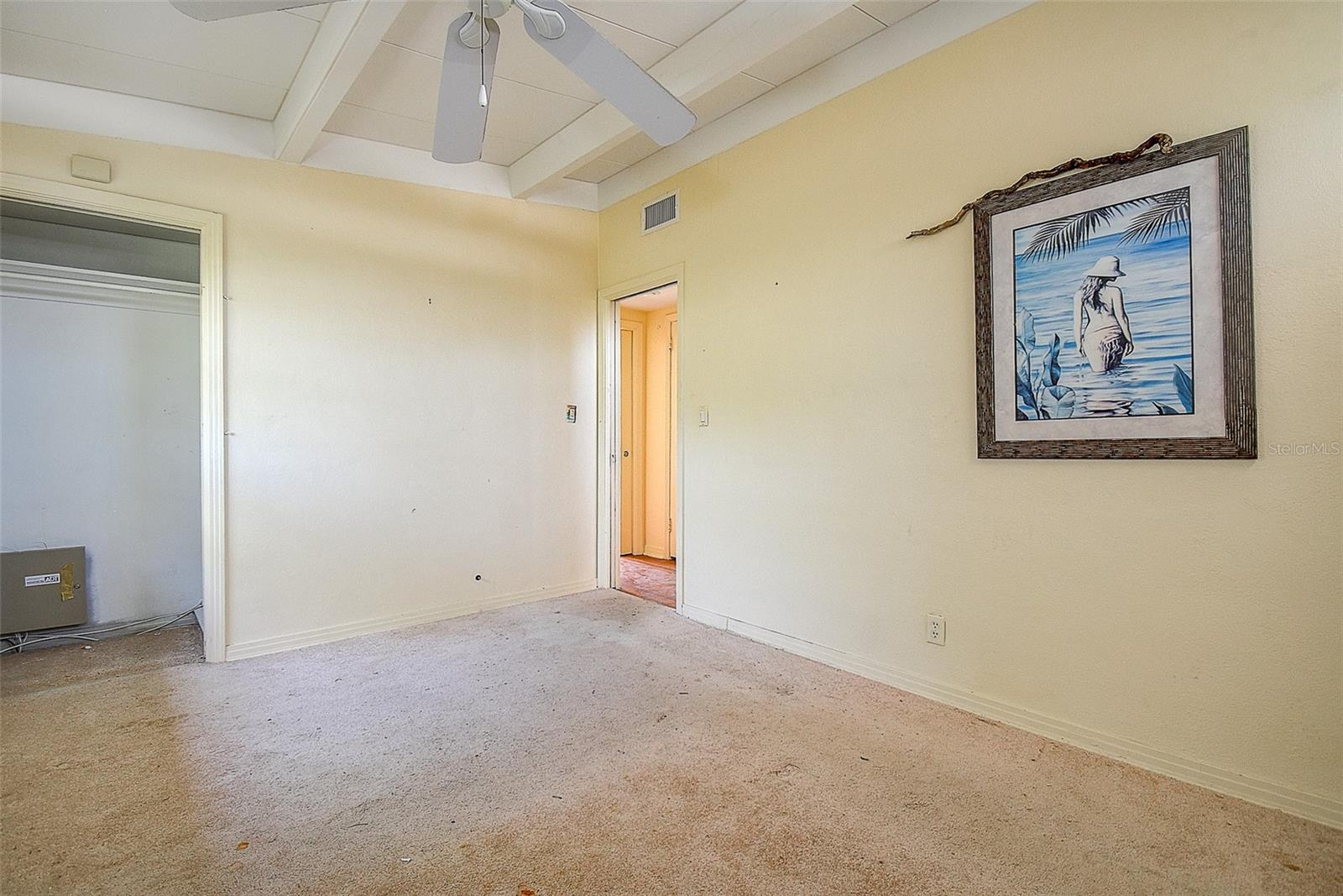 Listing photo id 51 for 712 Sunset Cove
