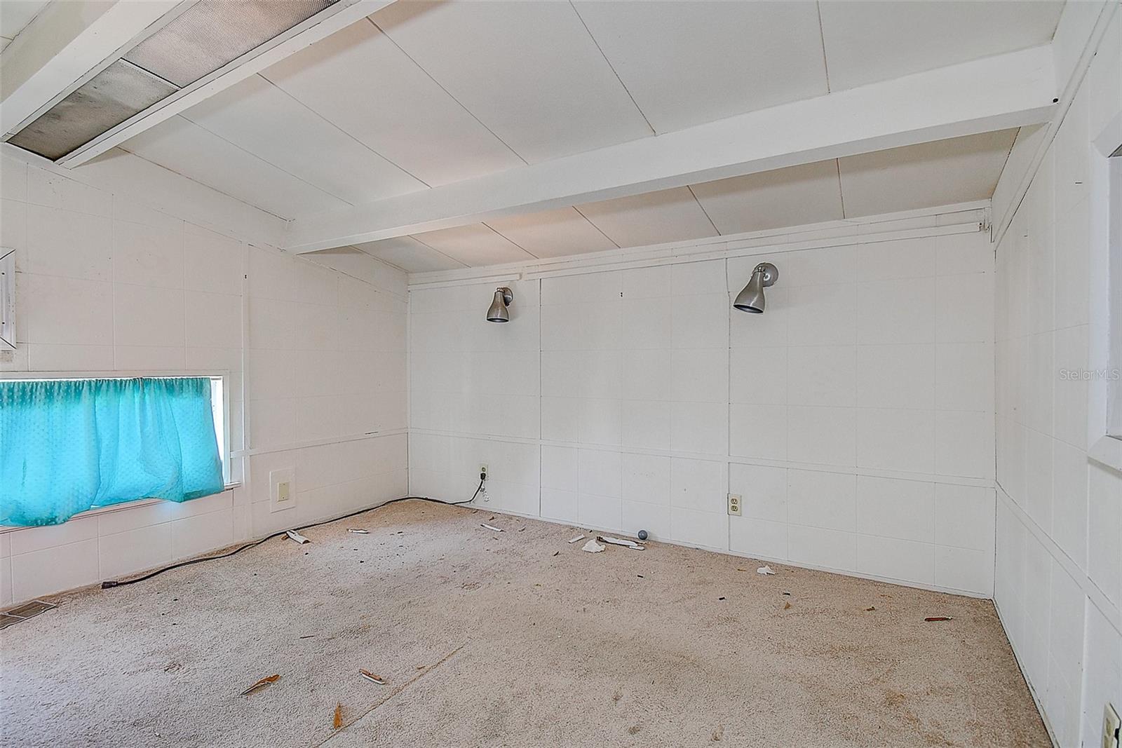 Listing photo id 56 for 712 Sunset Cove