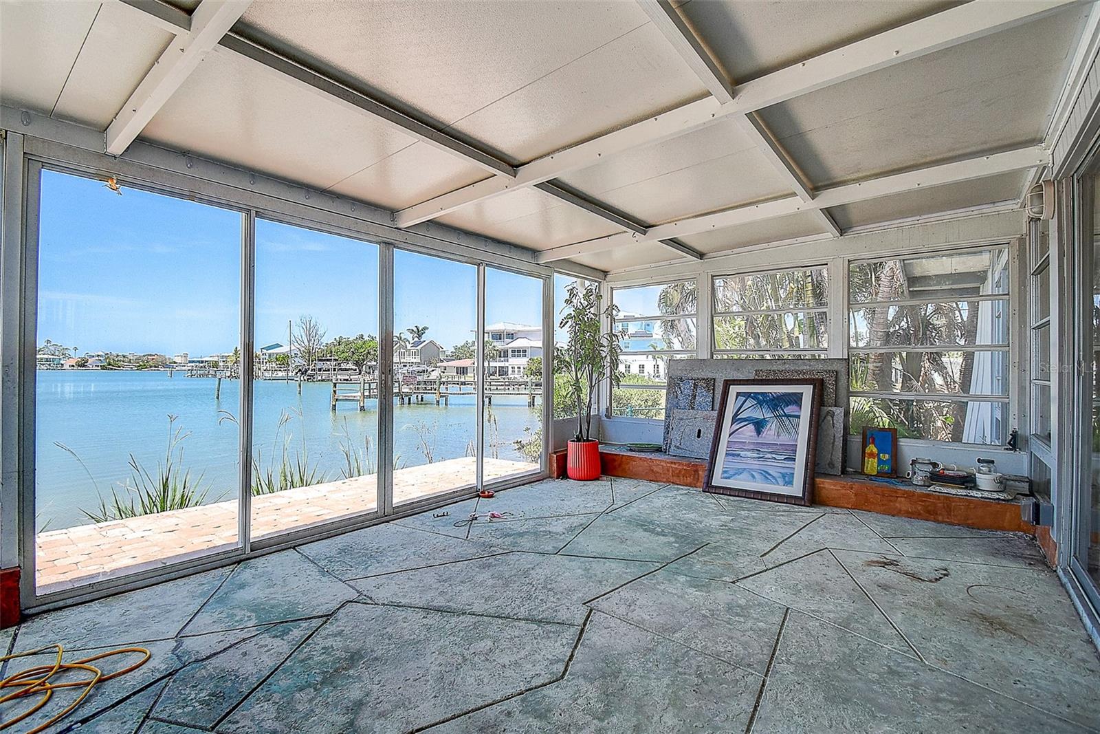 Listing photo id 59 for 712 Sunset Cove