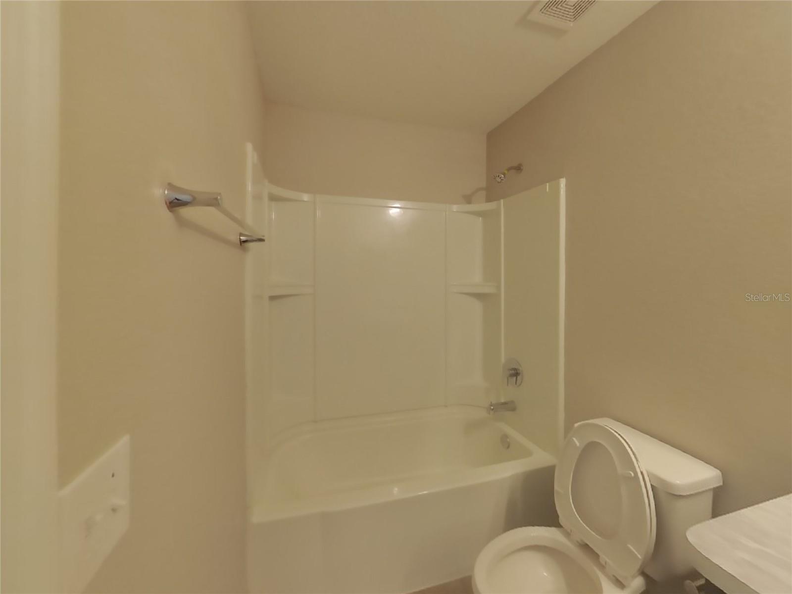 Image 18 of 20 For 6046 Eagle Pointe Drive