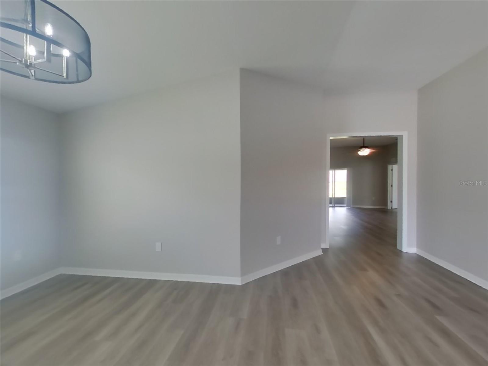 Image 3 of 20 For 6046 Eagle Pointe Drive