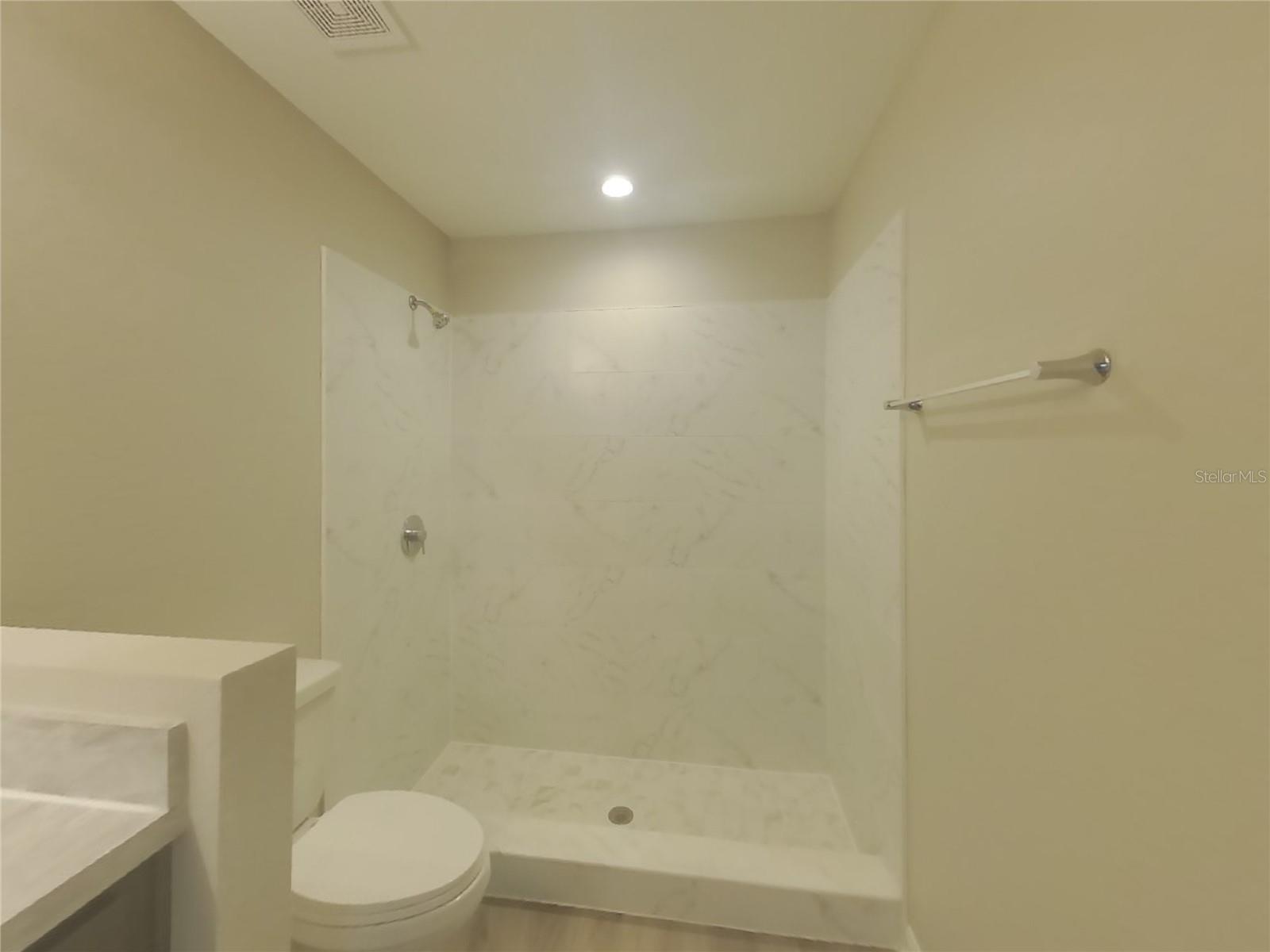 Image 8 of 20 For 6046 Eagle Pointe Drive