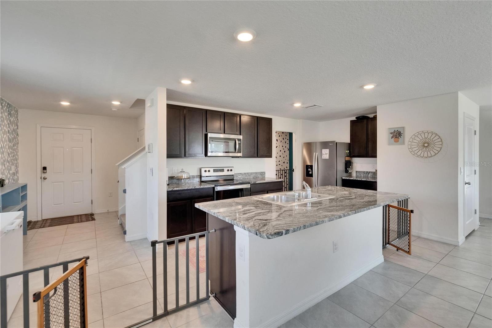 Image 10 of 55 For 16894 Delia Street