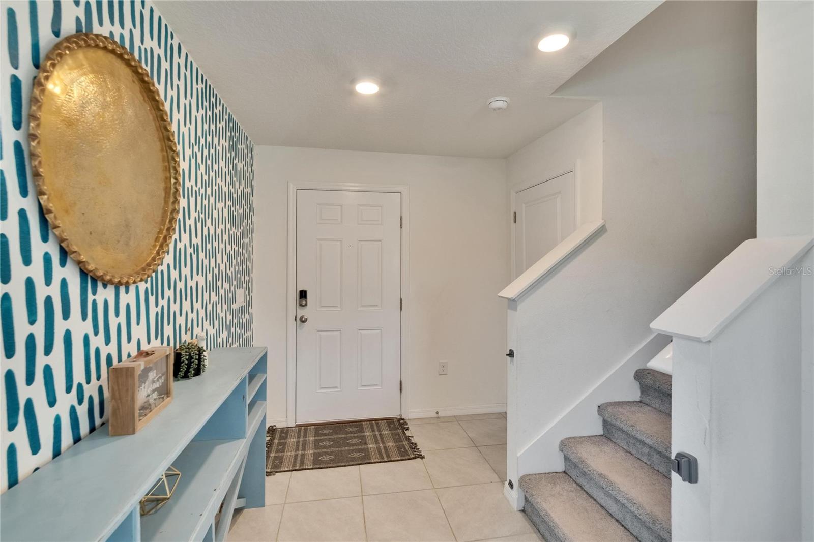 Image 17 of 55 For 16894 Delia Street