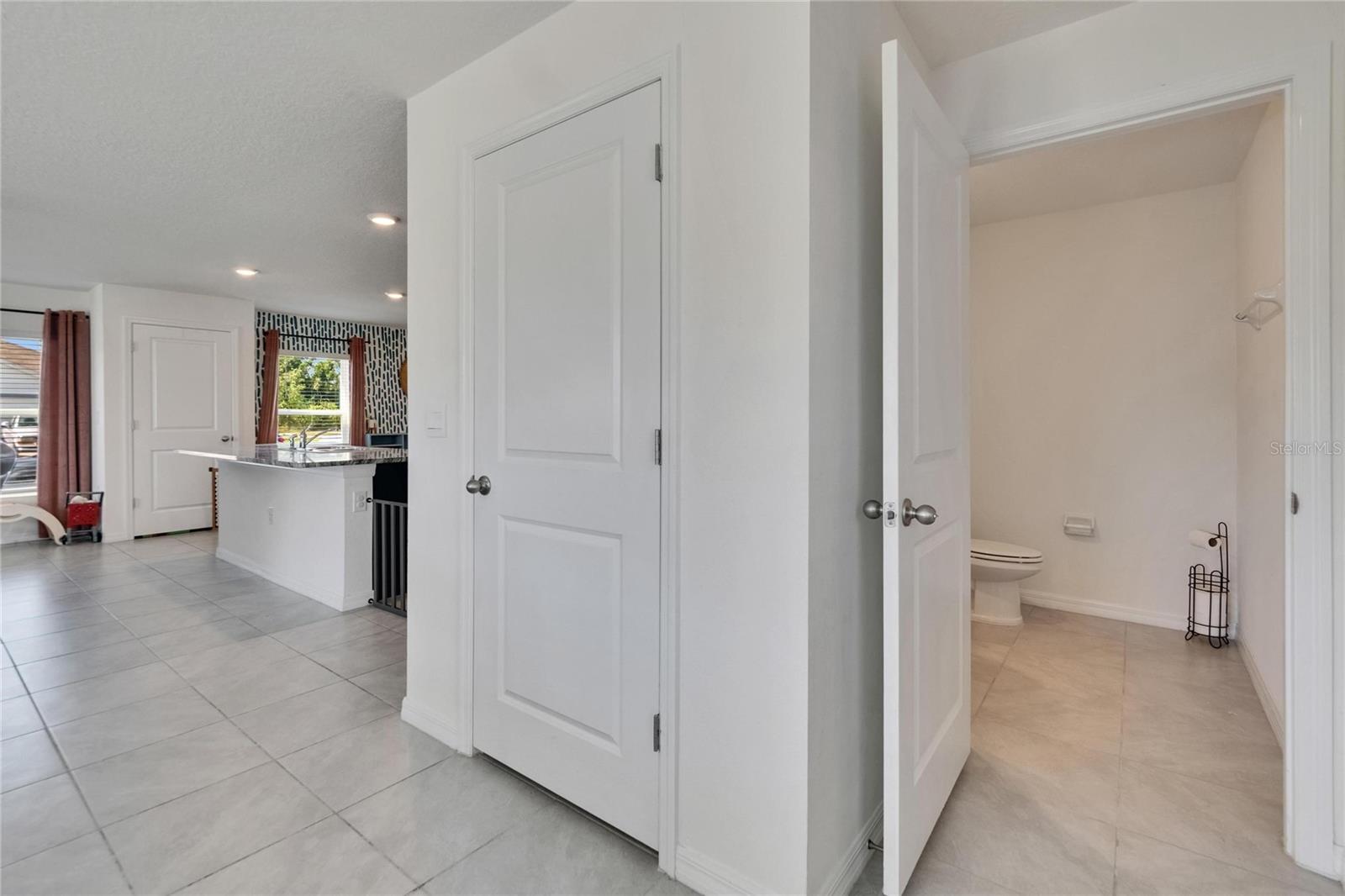 Image 18 of 55 For 16894 Delia Street