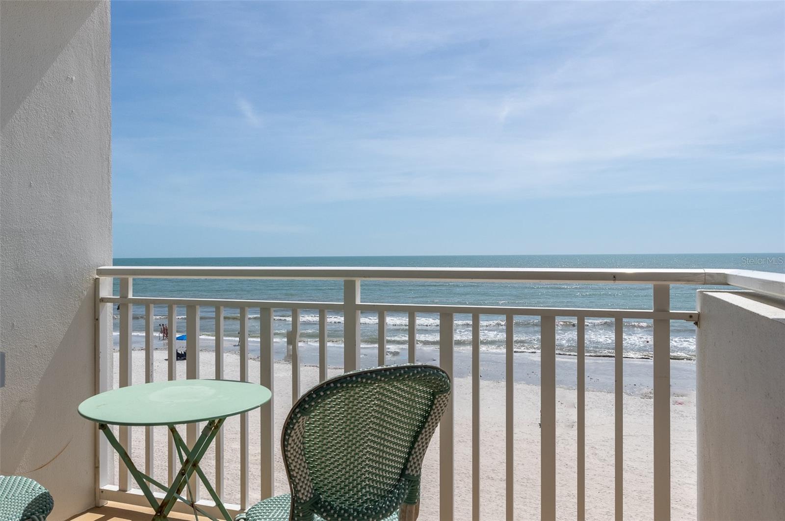 Image 21 of 24 For 17408 Gulf Boulevard 301