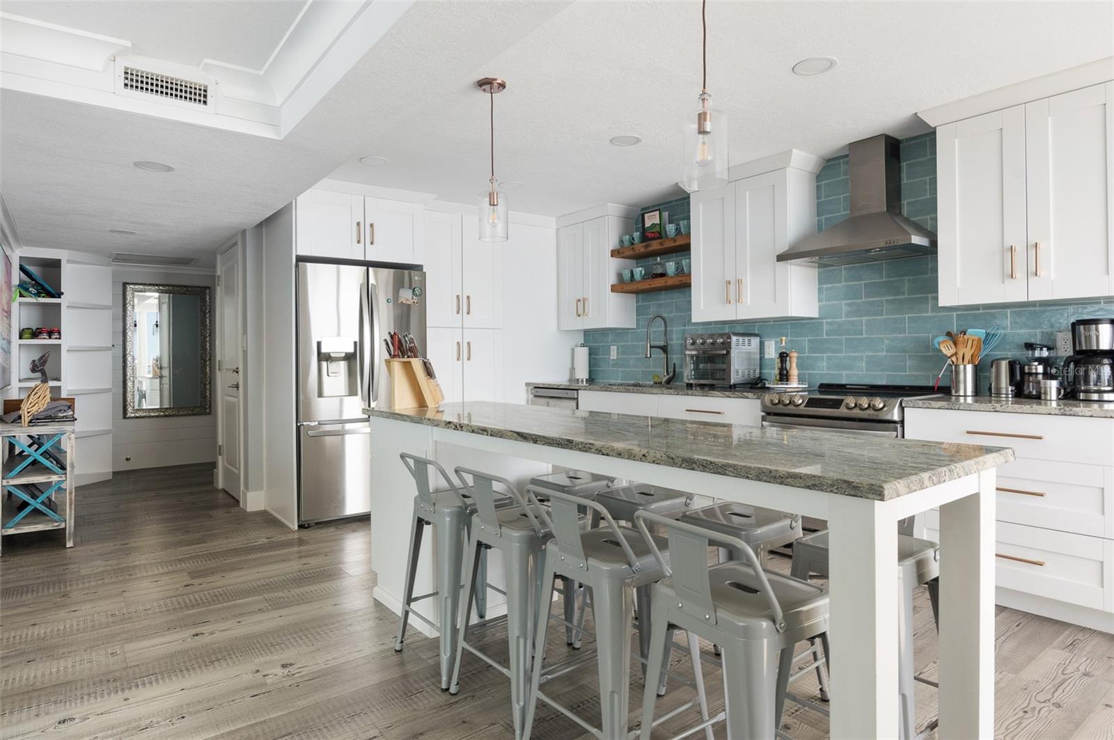 Image 8 of 24 For 17408 Gulf Boulevard 301