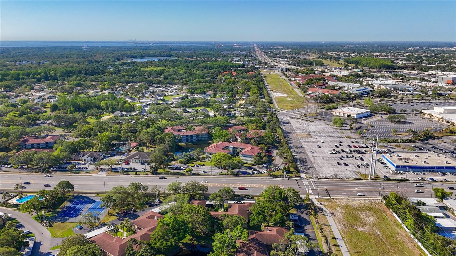 Image 16 of 63 For 2693 Sabal Springs Circle 206