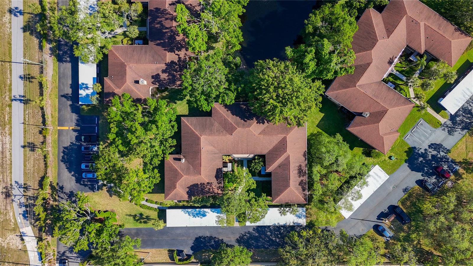 Image 20 of 63 For 2693 Sabal Springs Circle 206