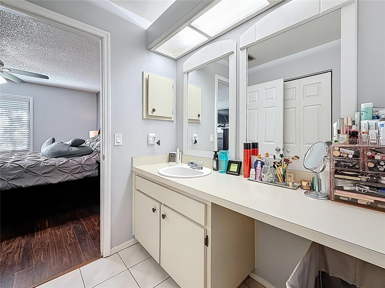 Image 25 of 63 For 2693 Sabal Springs Circle 206