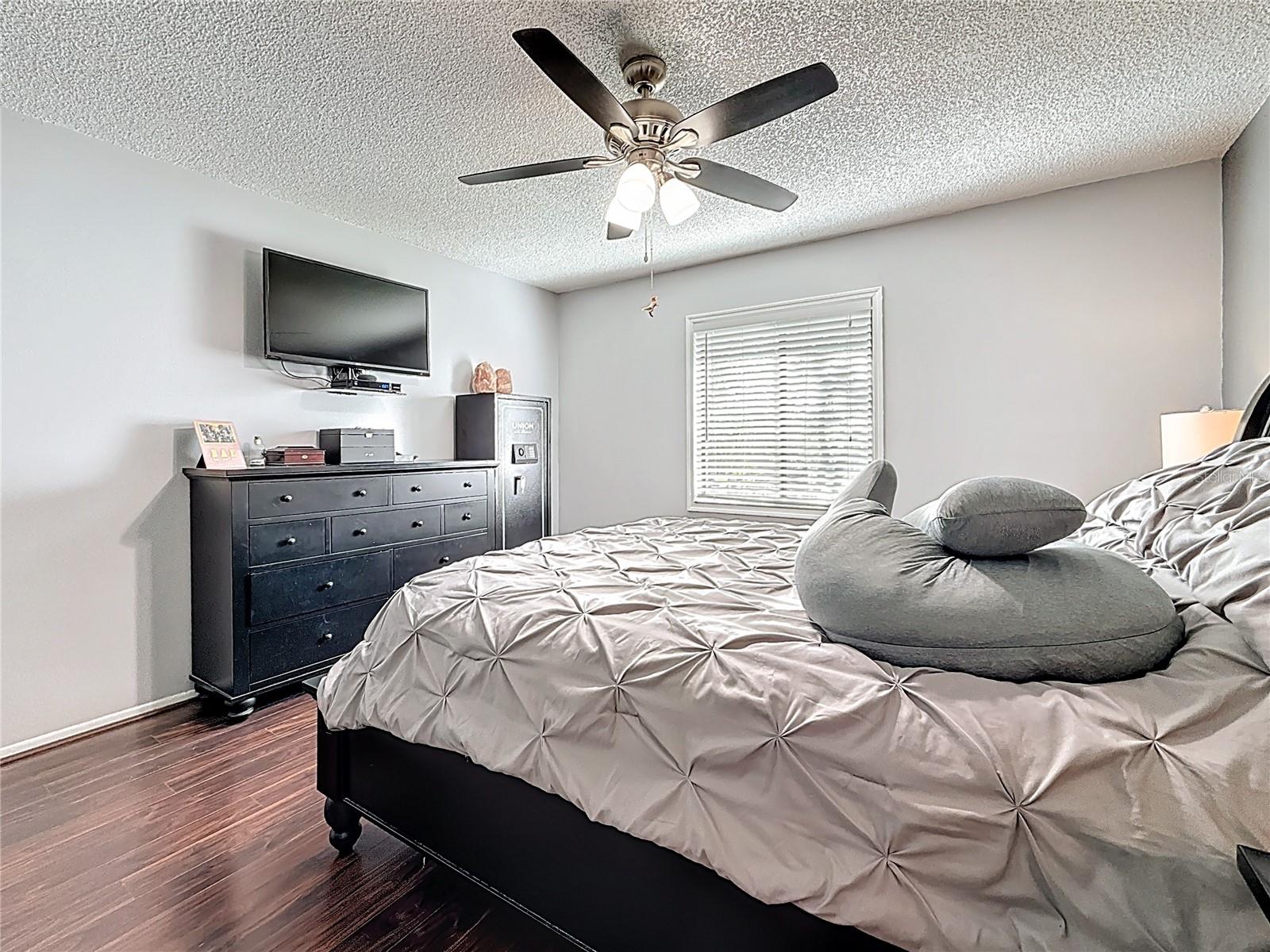 Image 26 of 63 For 2693 Sabal Springs Circle 206