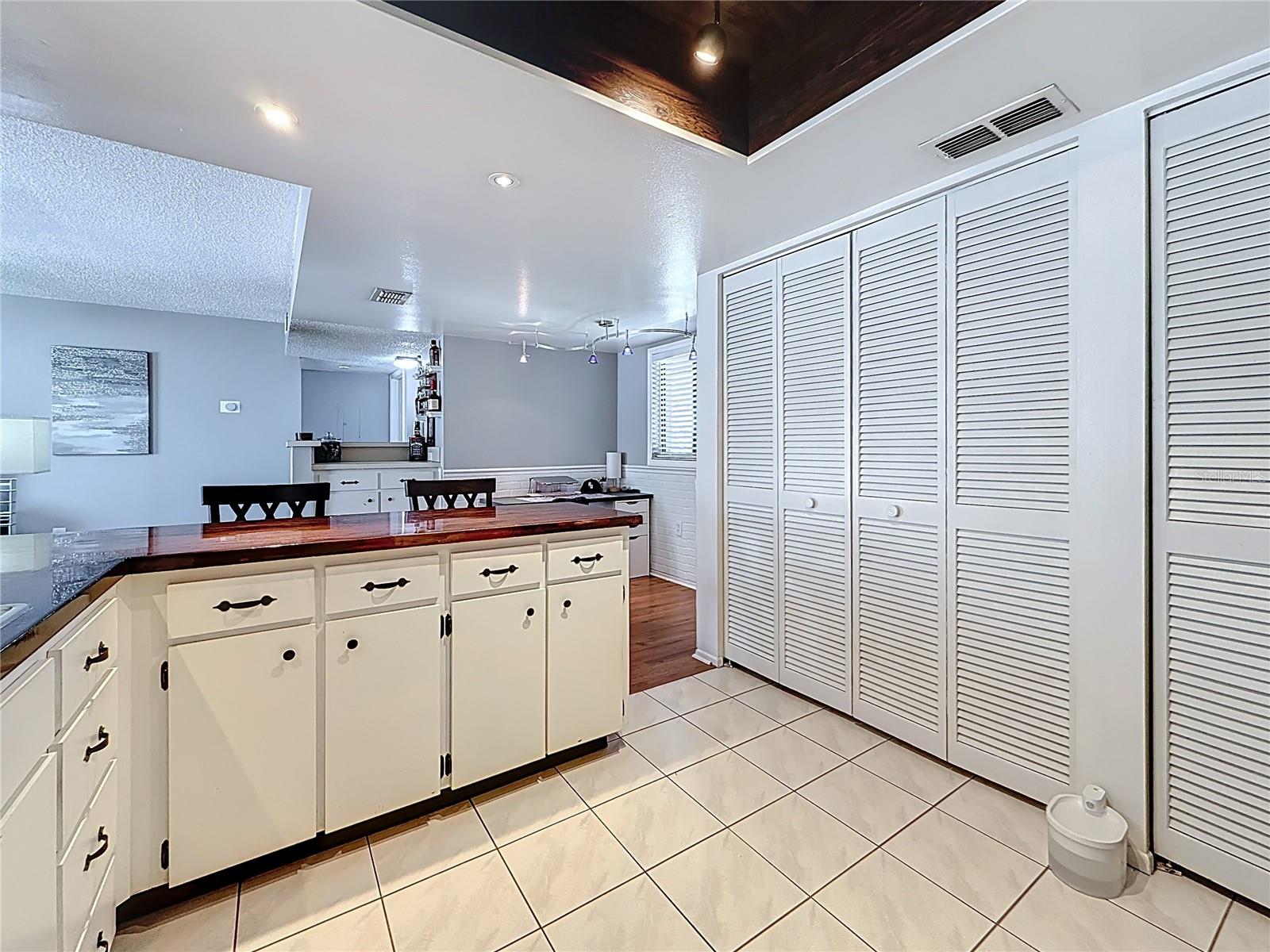 Image 43 of 63 For 2693 Sabal Springs Circle 206