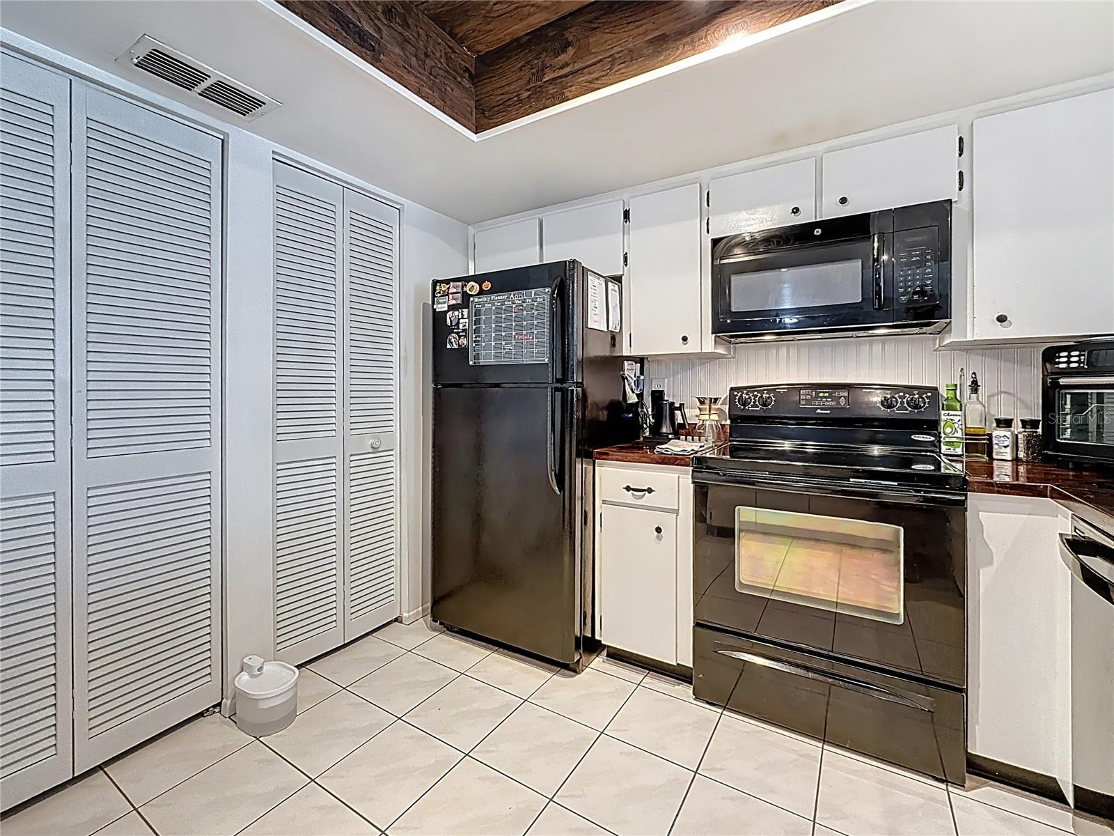 Image 45 of 63 For 2693 Sabal Springs Circle 206
