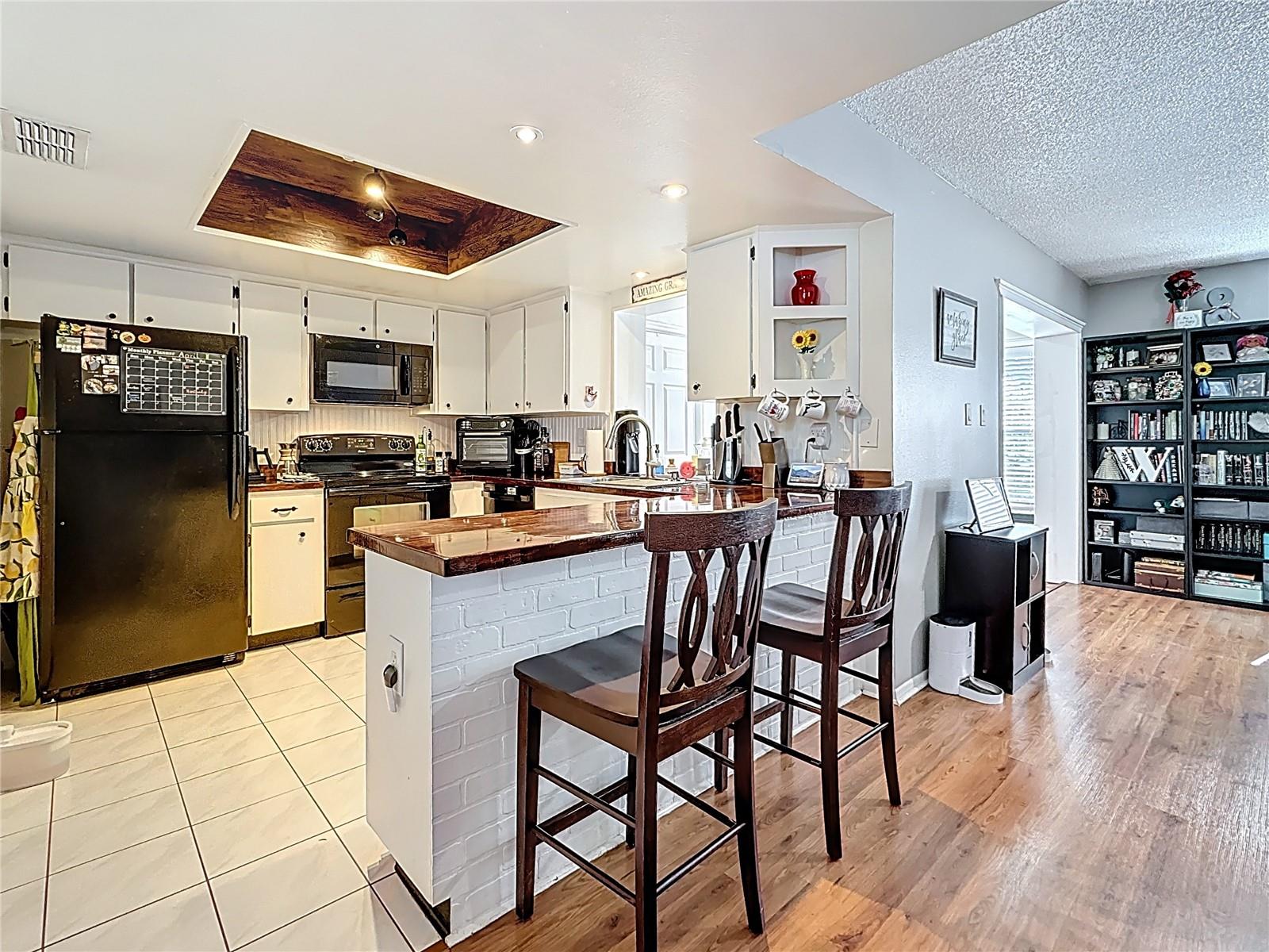 Image 50 of 63 For 2693 Sabal Springs Circle 206