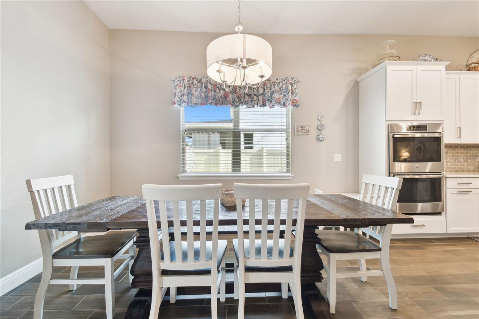 Image 21 of 72 For 11852 Lake Lucaya Drive