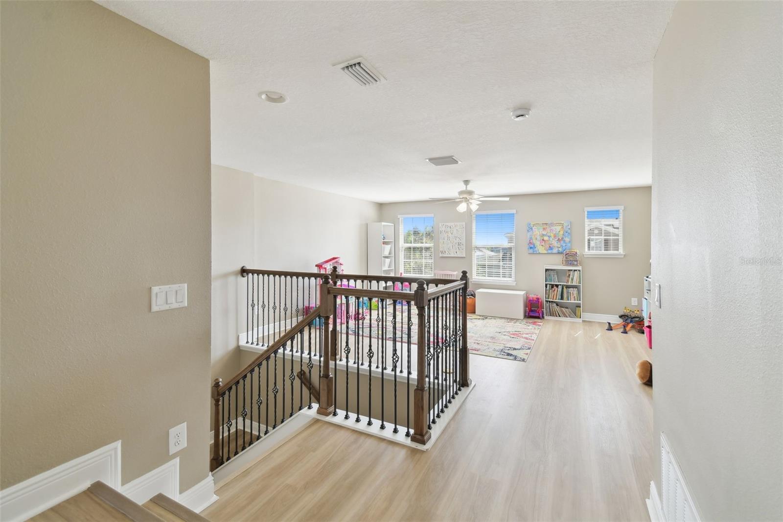 Image 32 of 72 For 11852 Lake Lucaya Drive