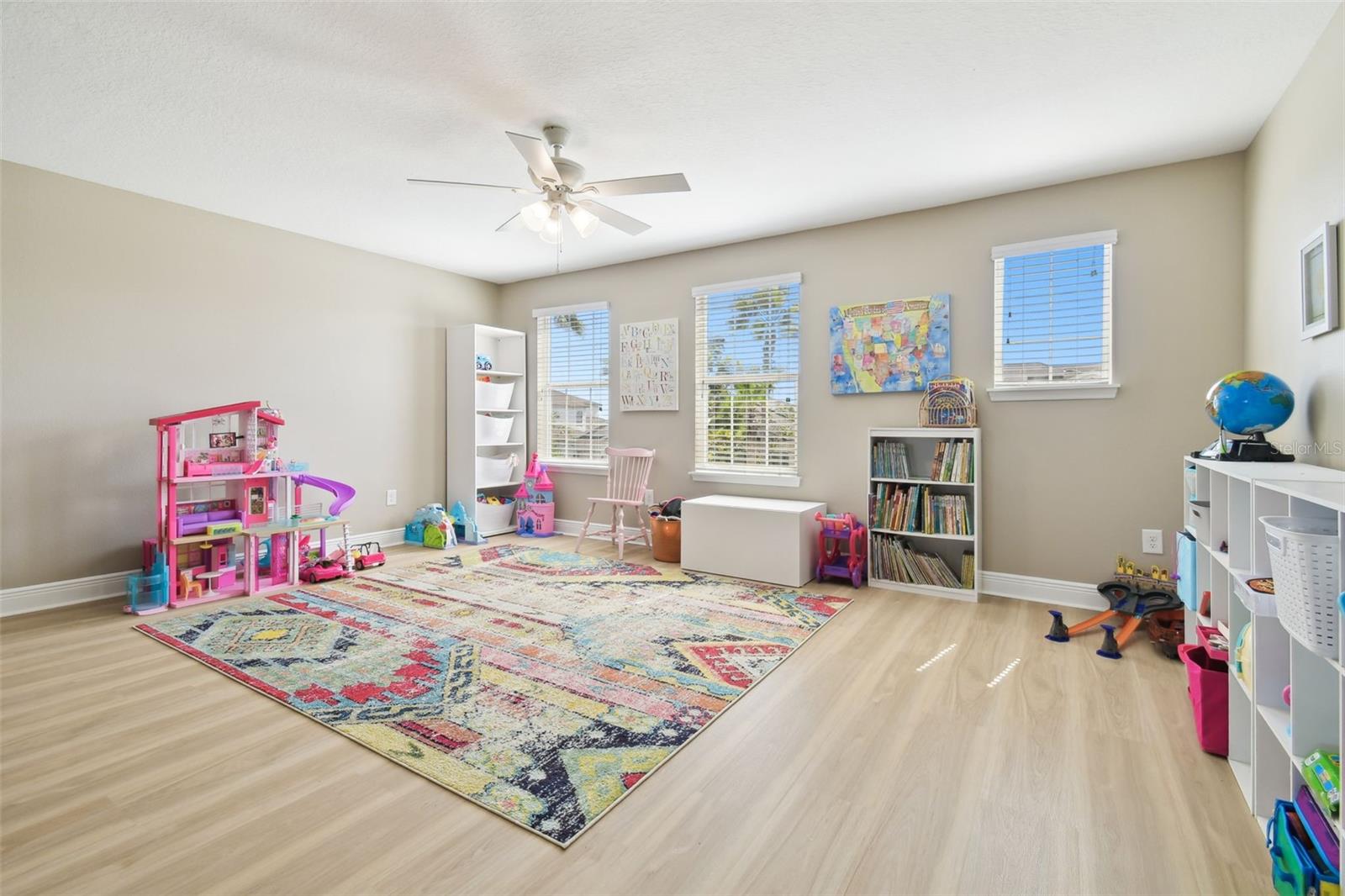 Image 33 of 72 For 11852 Lake Lucaya Drive