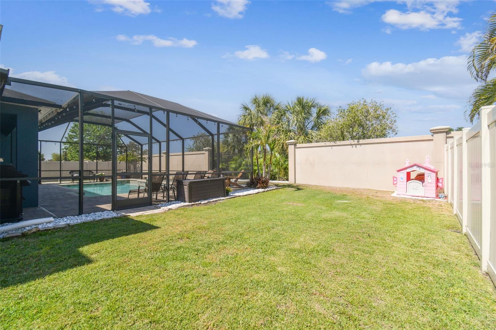 Image 61 of 72 For 11852 Lake Lucaya Drive