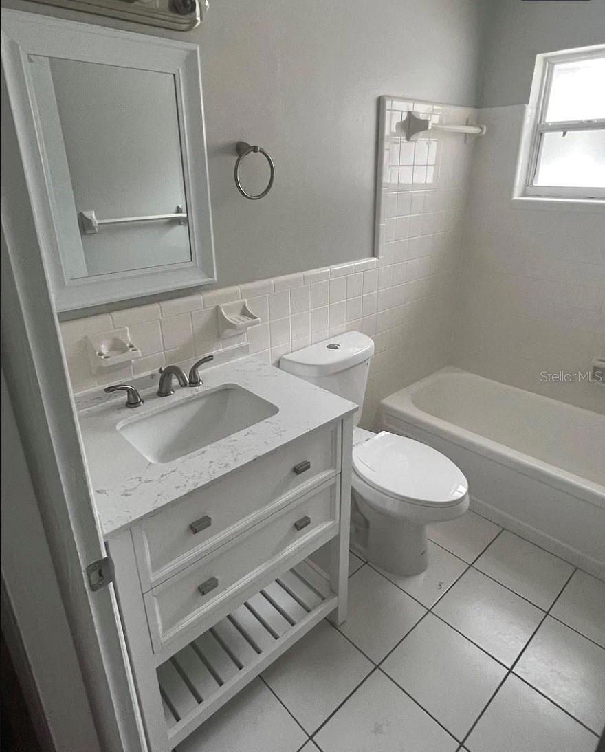 Image 11 of 30 For 766 Beltrees Street
