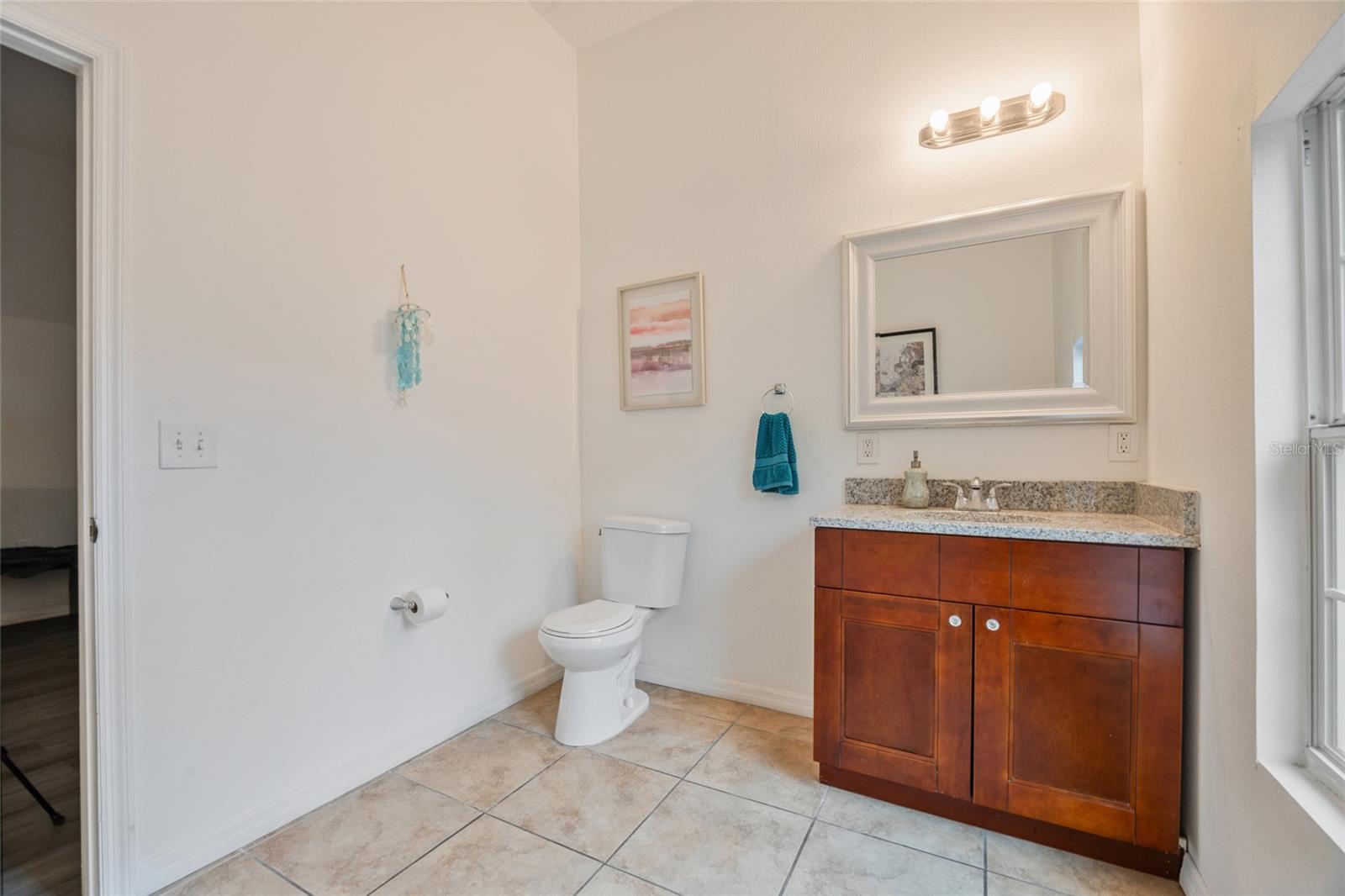 Image 4 of 33 For 105 Columbus Drive