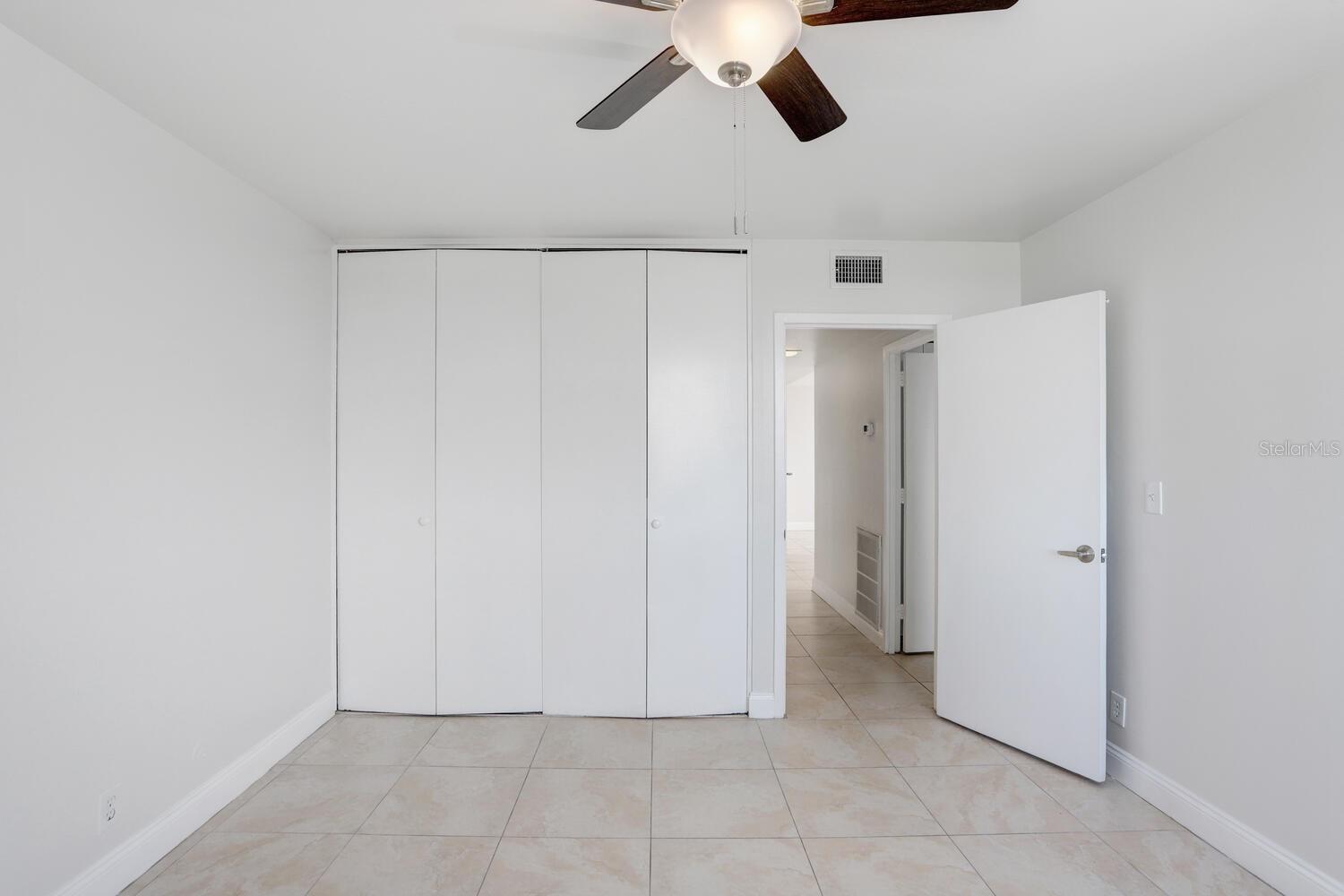 Image 12 of 19 For 4015 Bayshore Boulevard 8e