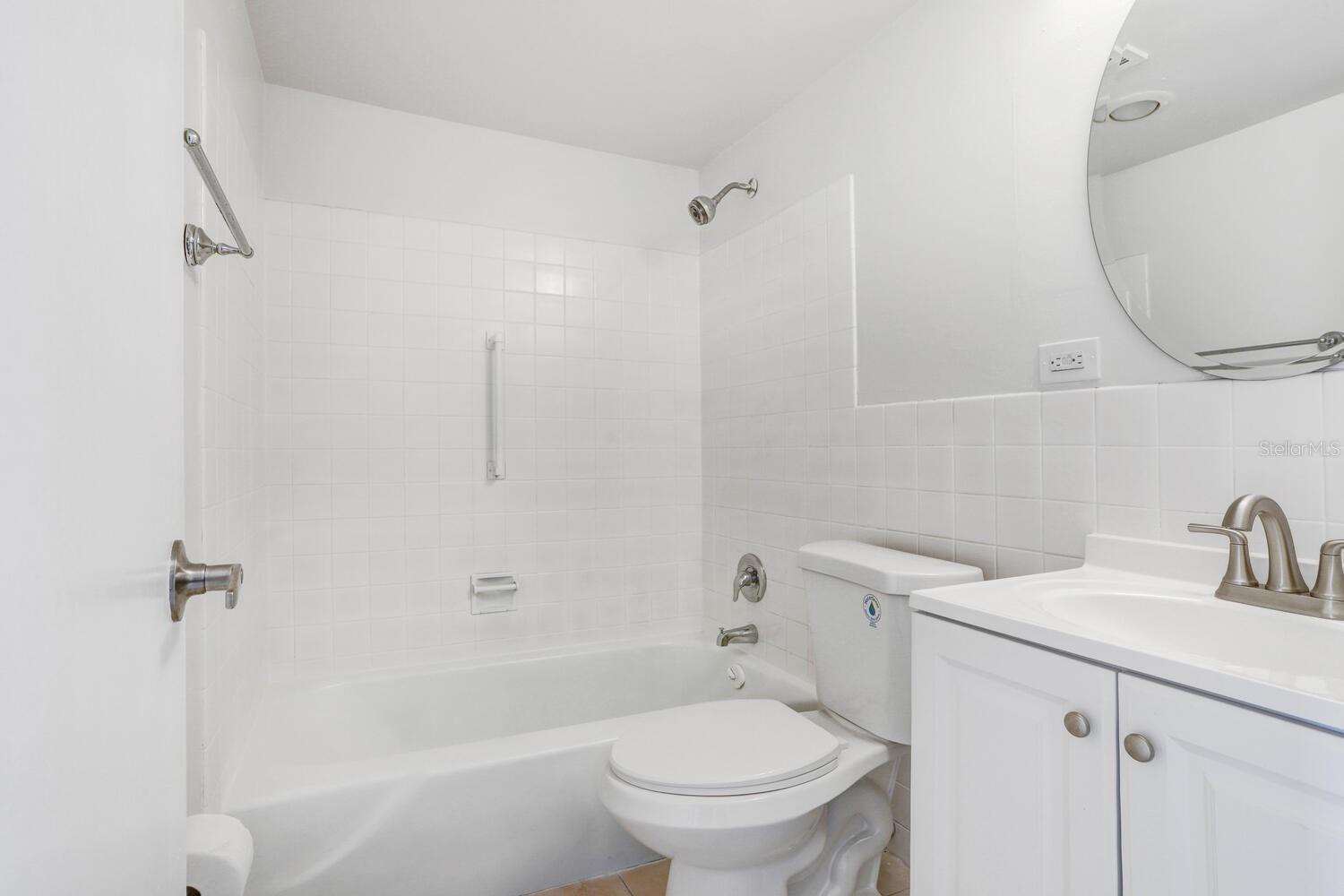 Image 14 of 19 For 4015 Bayshore Boulevard 8e