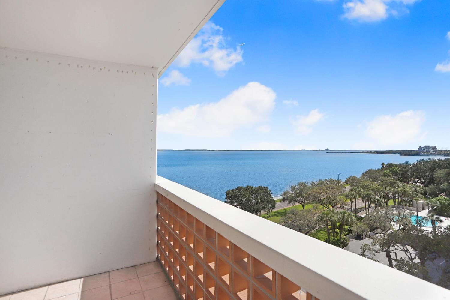 Image 16 of 19 For 4015 Bayshore Boulevard 8e