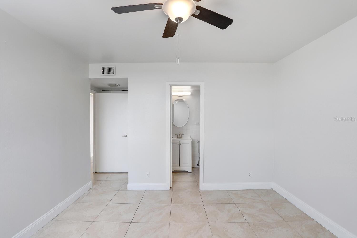 Image 9 of 19 For 4015 Bayshore Boulevard 8e