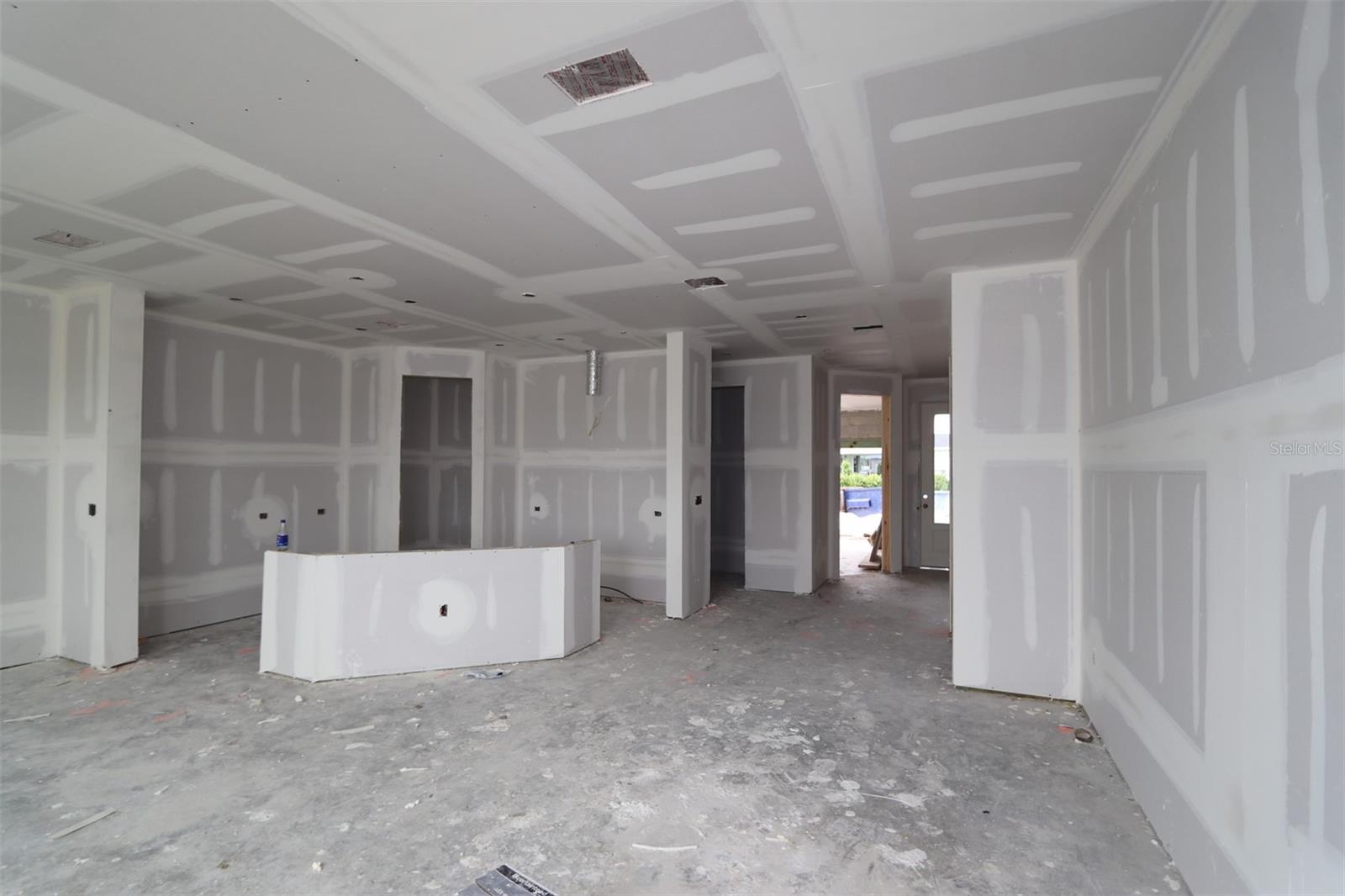 Image 6 of 14 For 10708 Oak Bend Drive