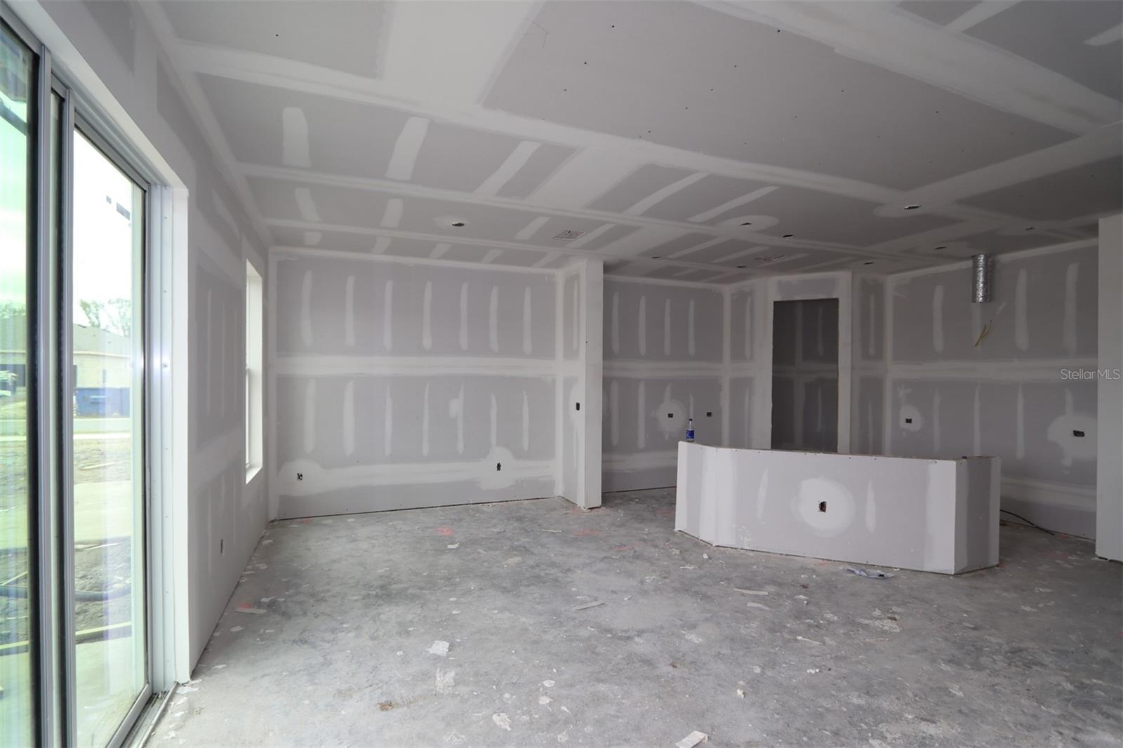 Image 8 of 14 For 10708 Oak Bend Drive