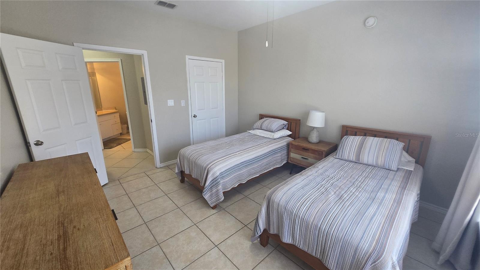 Image 13 of 19 For 4323 Bayside Village Drive 212