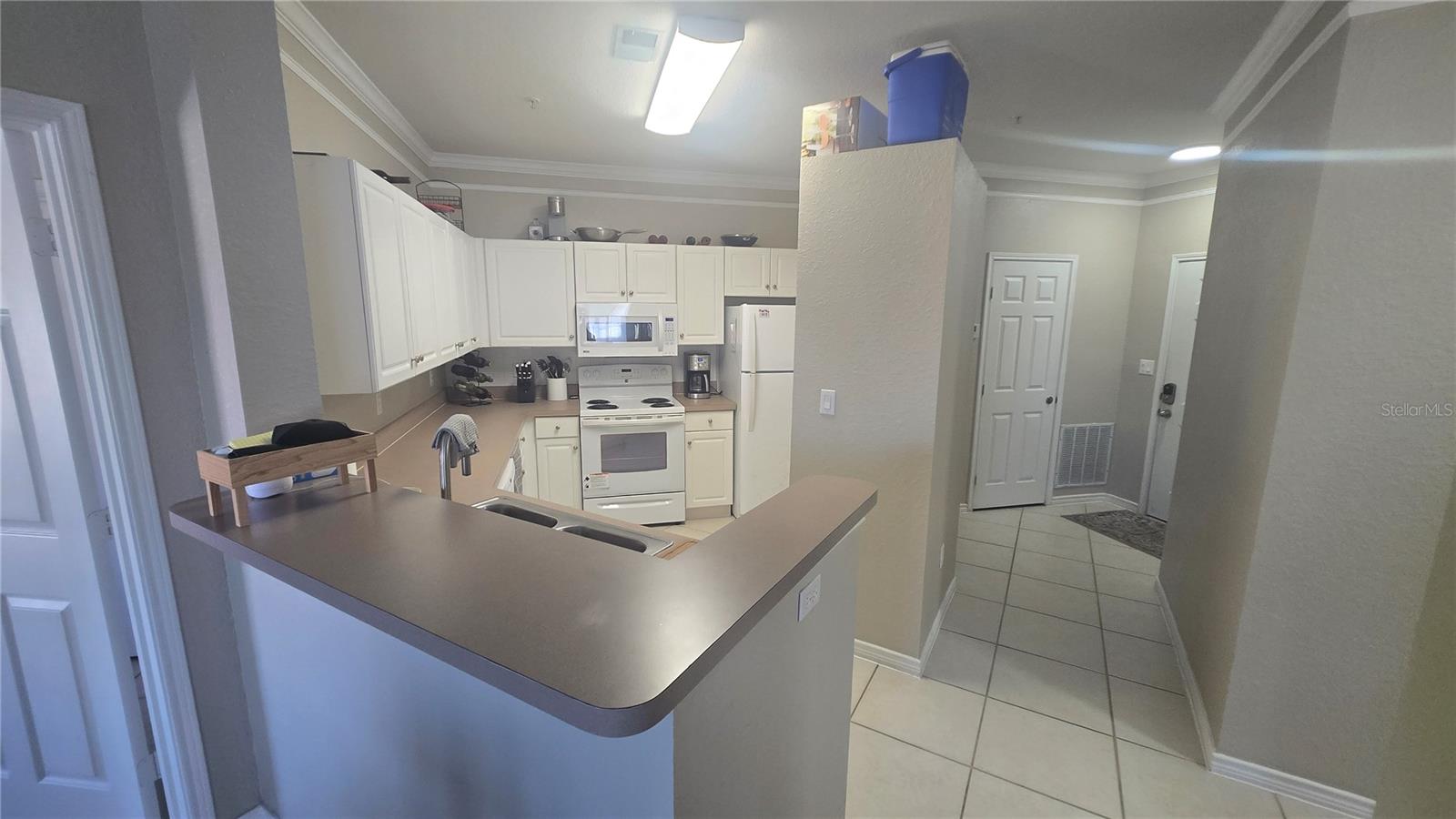 Image 6 of 19 For 4323 Bayside Village Drive 212