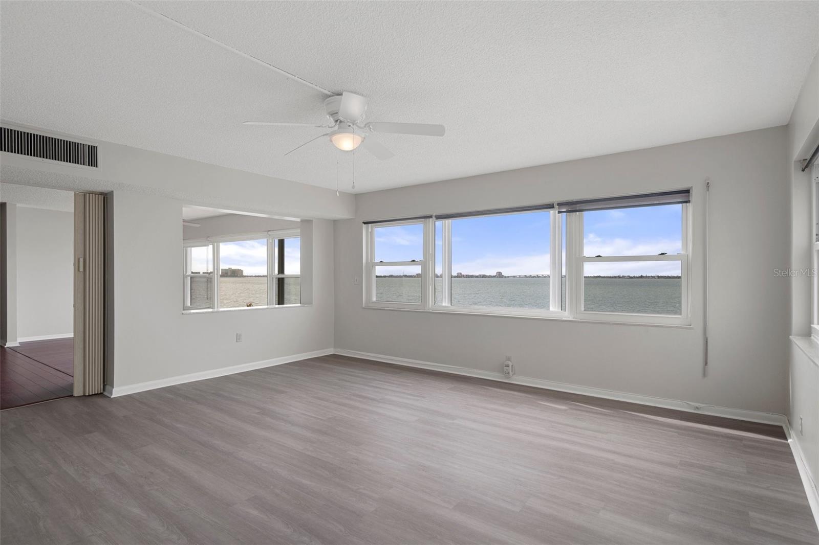 Image 12 of 49 For 5980 Shore Boulevard S 312
