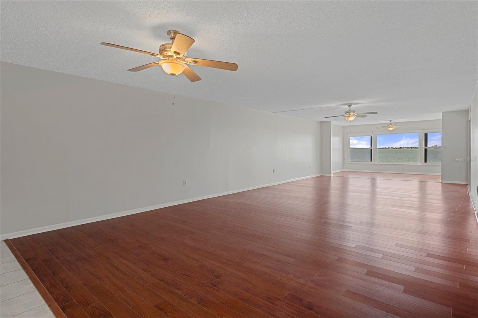 Image 6 of 49 For 5980 Shore Boulevard S 312