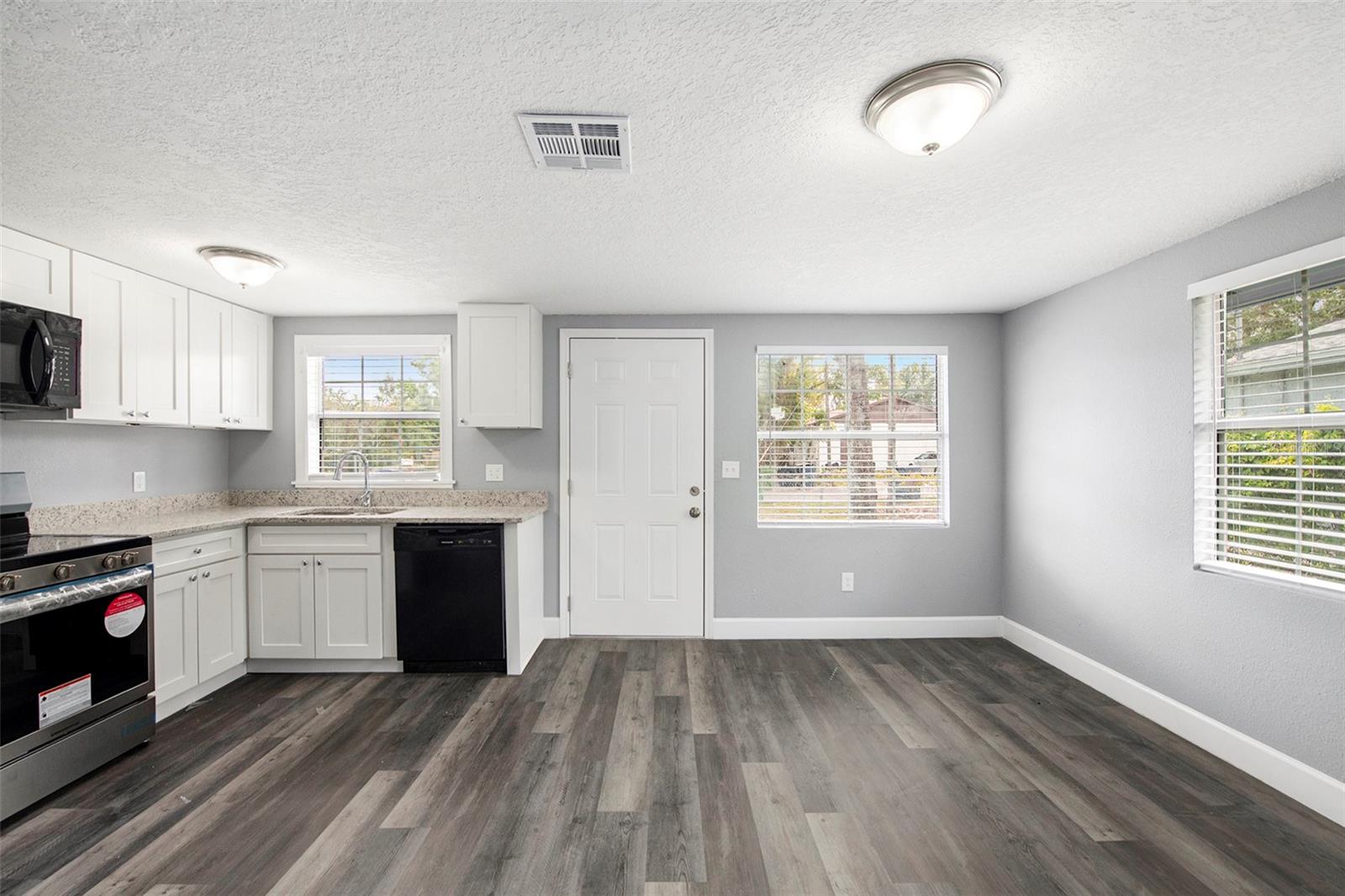 Image 9 of 27 For 8624 Semmes Street