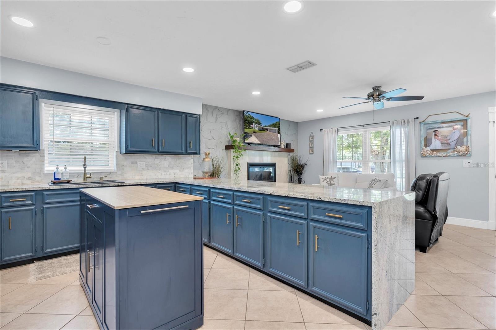 Image 13 of 48 For 315 Oakwood Boulevard