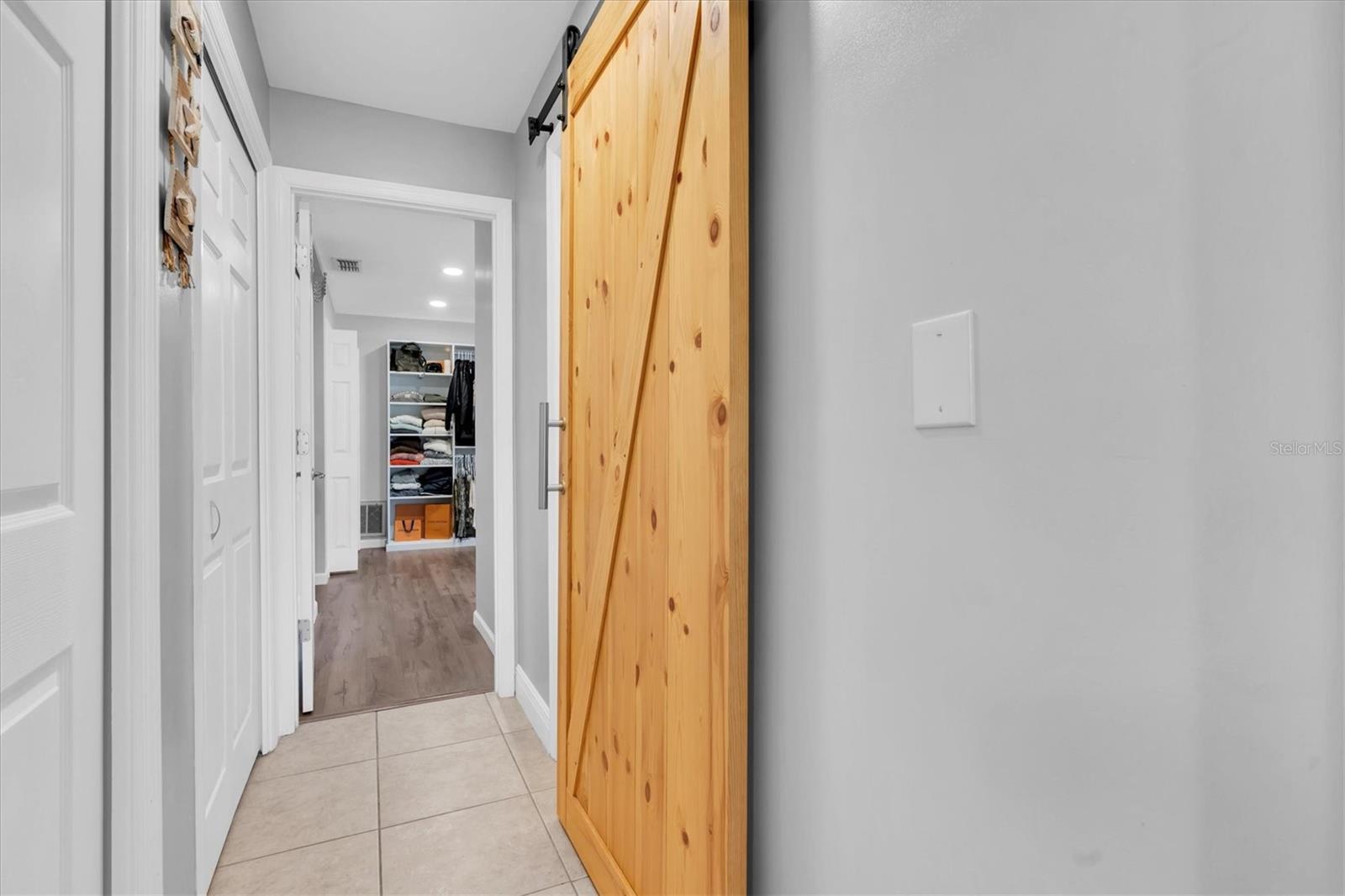 Image 23 of 48 For 315 Oakwood Boulevard