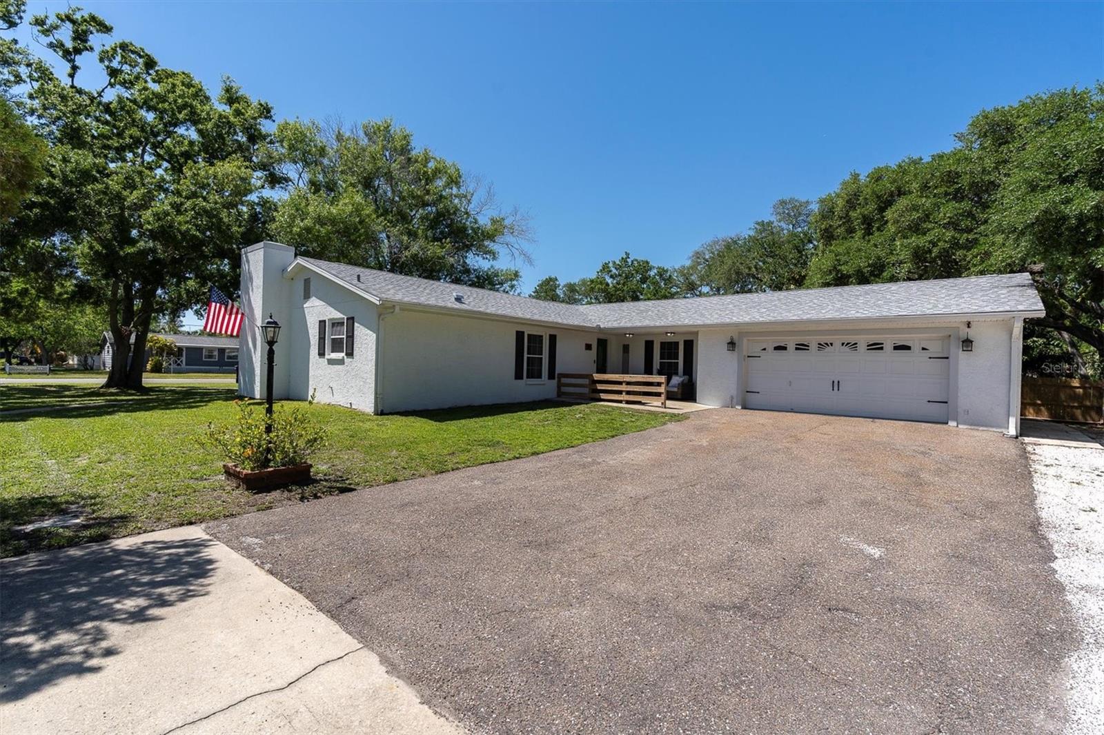 Image 4 of 48 For 315 Oakwood Boulevard