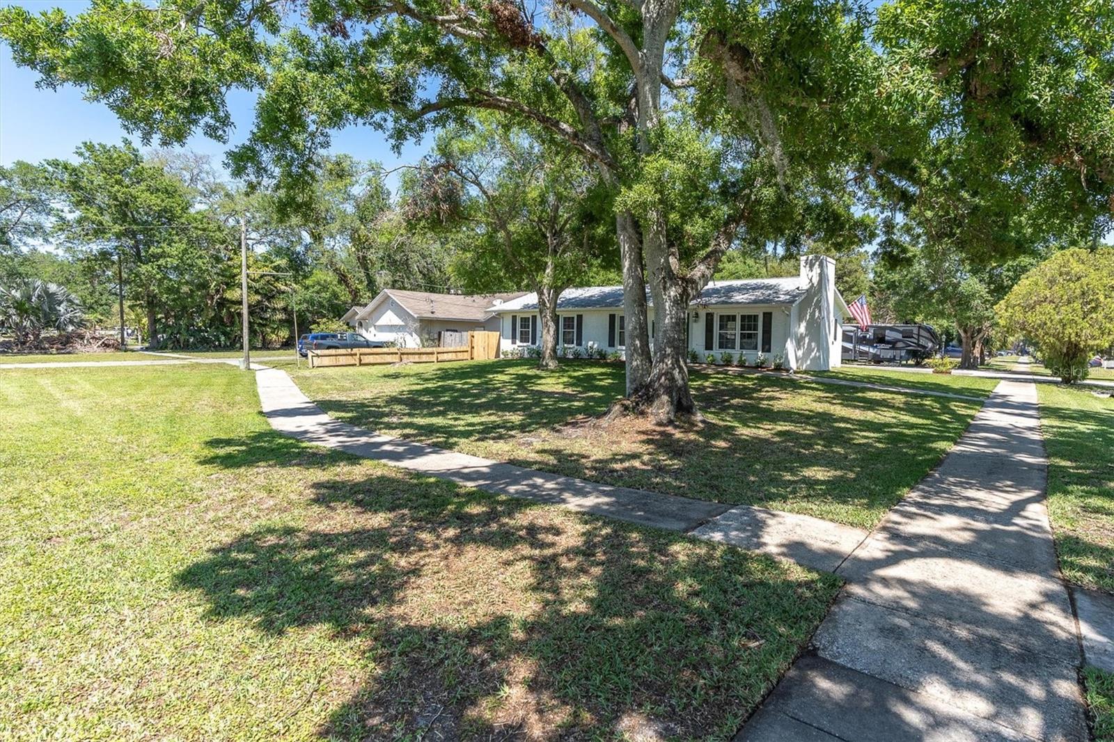 Image 43 of 48 For 315 Oakwood Boulevard