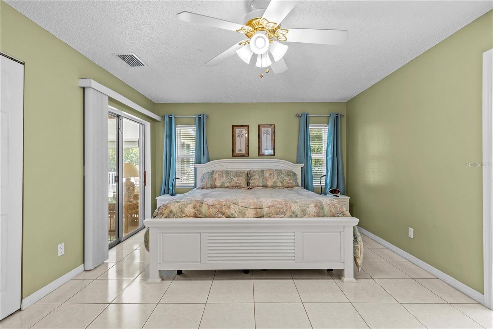 Image 17 of 55 For 28628 Twinbrook  Ln